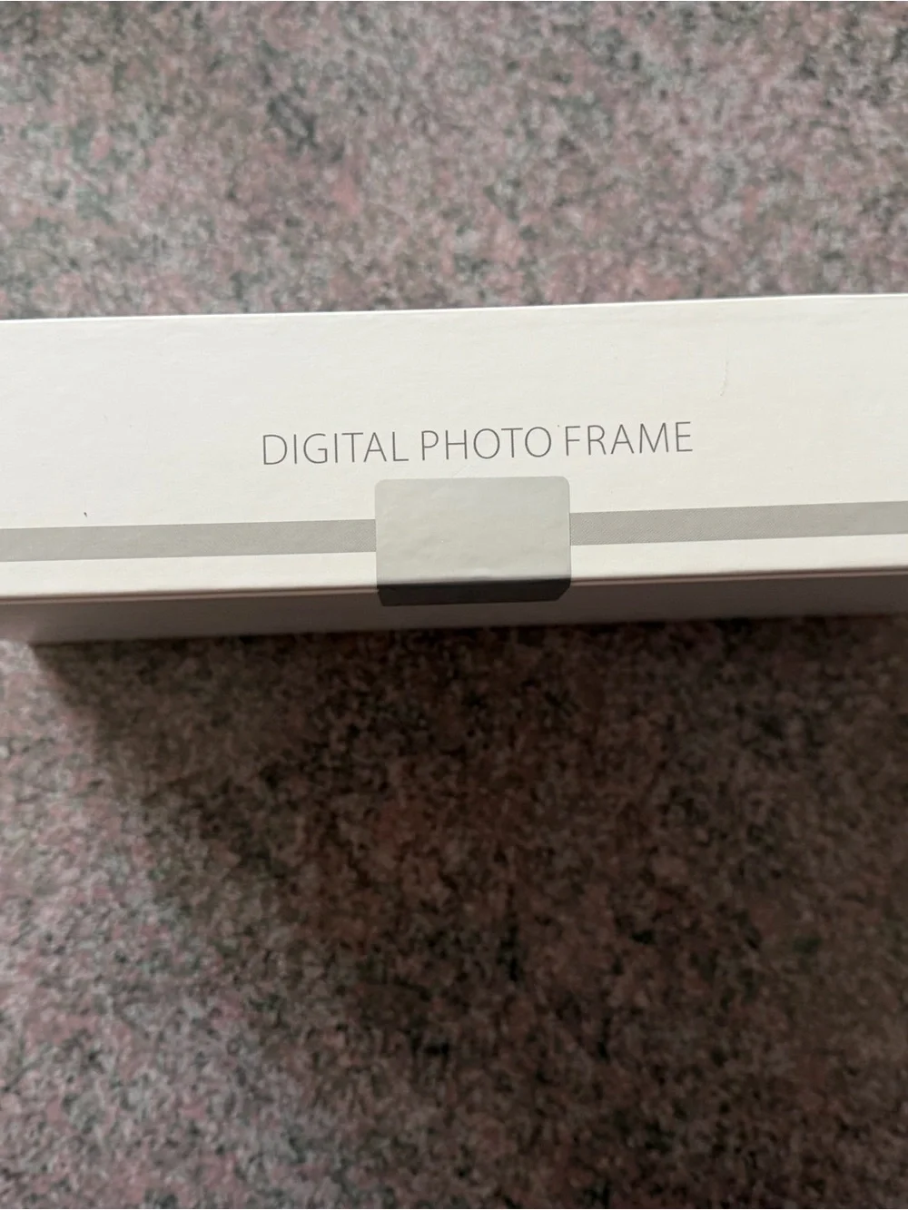 New 7 in Digital Photo Frame with IPS Screen - 1280x800 , 16:9 , Black